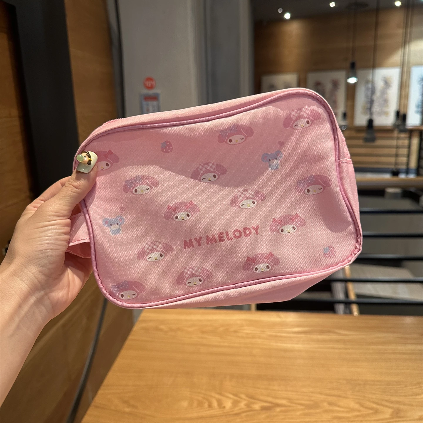 Sanrio bolsa cosmética fofa gato pvc kuromi olá kitty minha melodia batom fones de ouvido bolsa de higiene portátil bolsa de armazenamento feminina