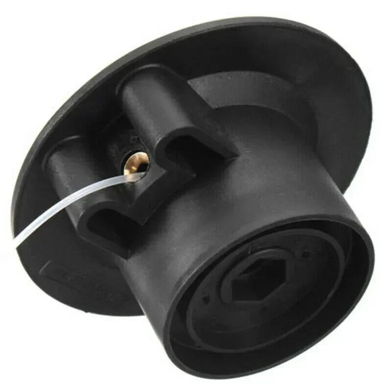 

Поддерживайте чистоту и ухоженность вашего сада с помощью этой насадки для газонокосилки, предназначенной для моделей FS38, FS45, FS50, F1S60, черного цвета.