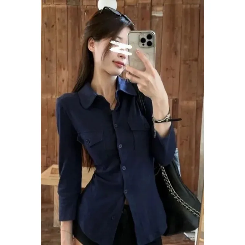 

Женская черная рубашка на пуговицах, повседневная блузка с длинными рукавами и карманами