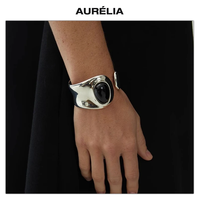 

Europe Fashion Design Copper Plated Platinum Black Agate Wide High Quality Bracelet Woman Minimalist Jewelry