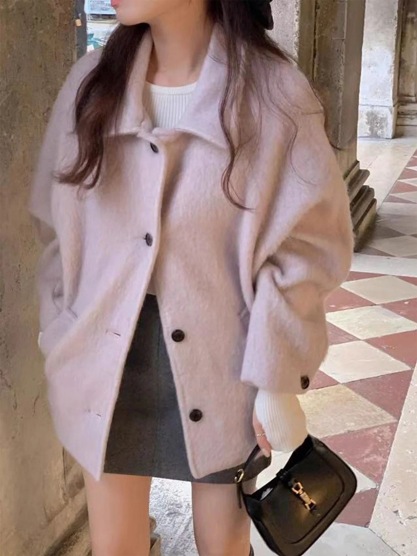 

Ladies Mid-Length Woolen Coat Warm Fluffy Collar Loose Fit Winter Outerwear Korean Sle Long Sve Single Button Closure