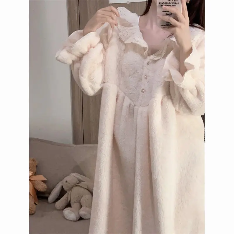 Lace Women Nightgown Korean Fleece Sleepwear Winter Night Dress Knee Length One Piece Pajamas Peter Pan Collar Warm Home Wear