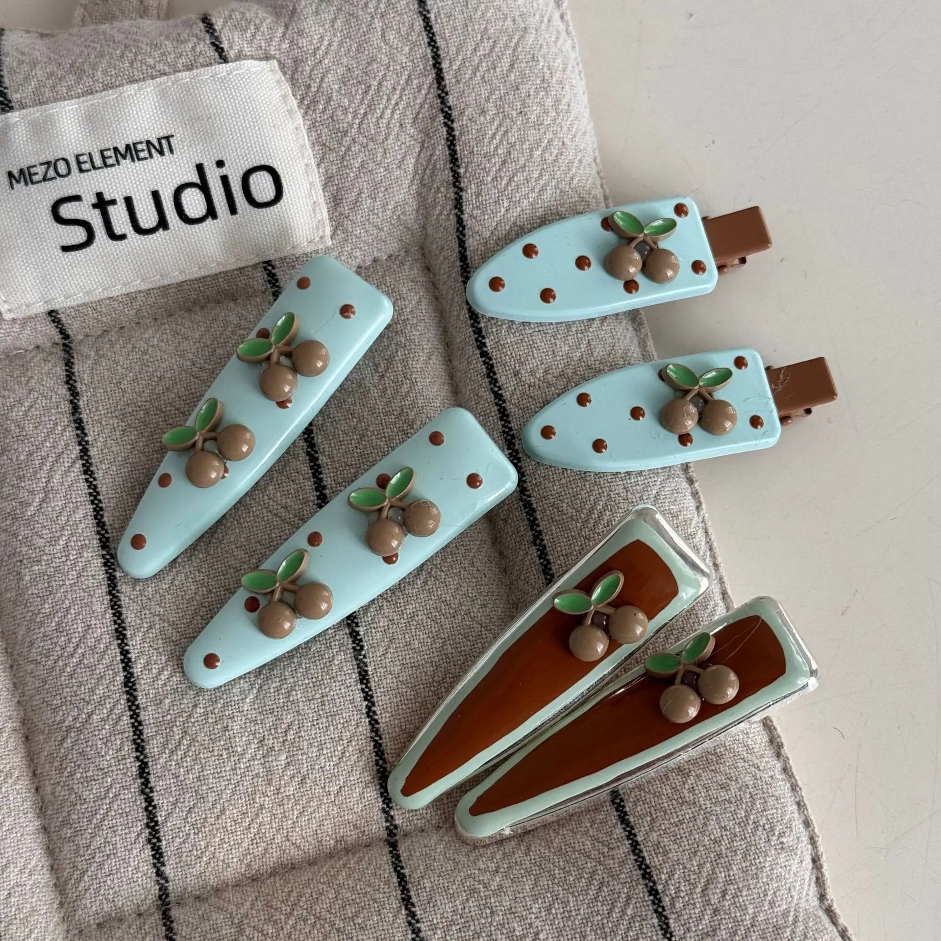

Cute Korean Polka Dot Cherry Side Hair Clips Brown Blue Non-Slip Fringe Barrettes for Girls Daily Hair Accessories for Thin Hair