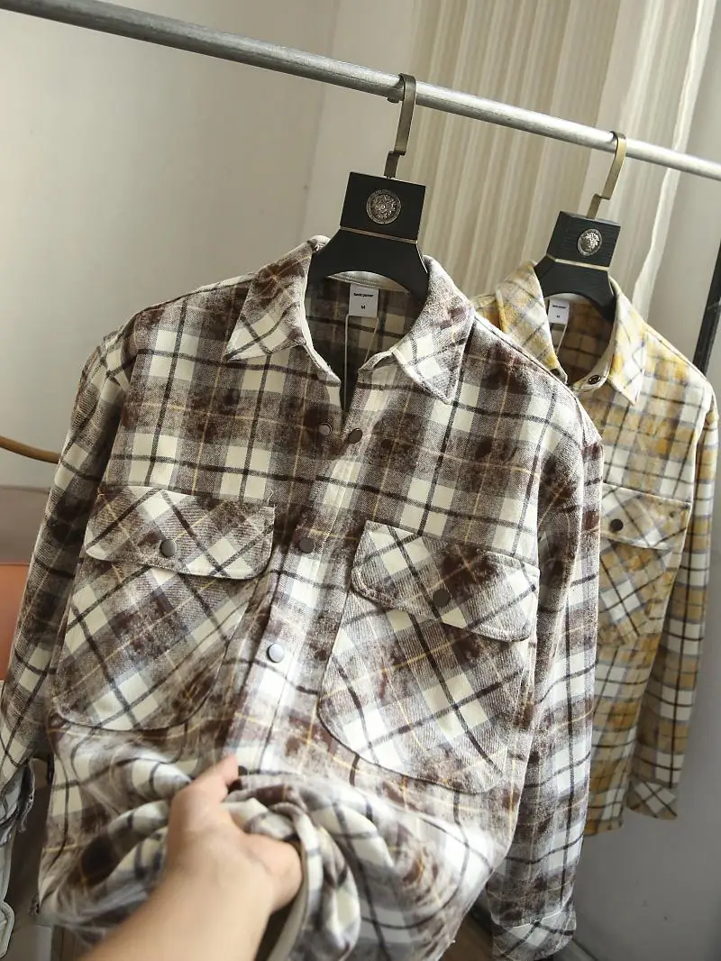 

Мужская фланелевая рубашка-куртка в клетку контрастных цветов, свободного кроя, повседневная, осенне-зимняя, новая модель в американском стиле, с пуговицами