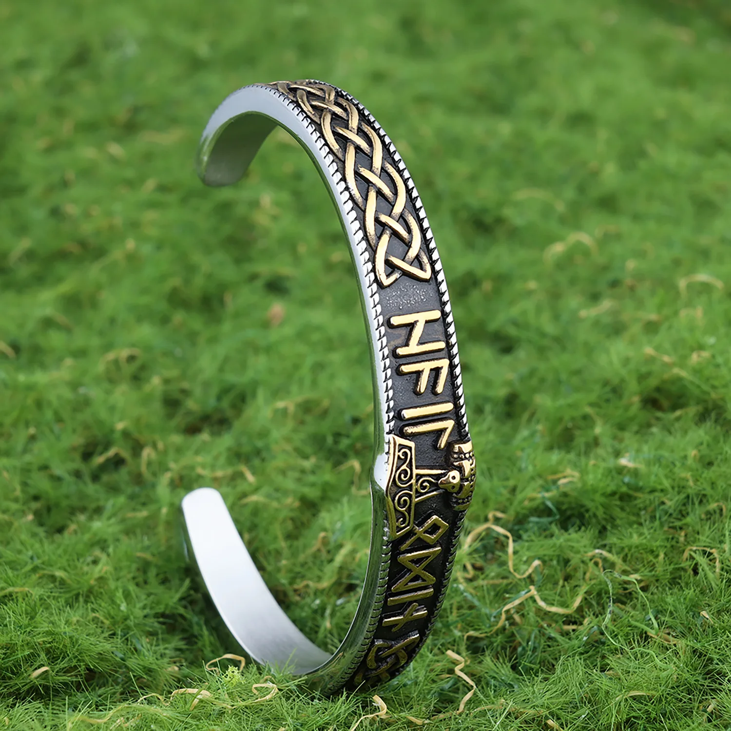 

Fashion Viking Rune Thor's Hammer Open Bracelet Men's Stainless Steel Punk Accessories European and American Accessories