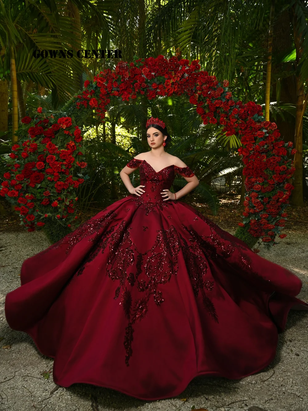

Burgundy Mexican Embroidery Quinceanera Dress Satin Off The Shoulder Ball Gown Birthday Gown Lace-Up Sweet 16 Dresses Customized