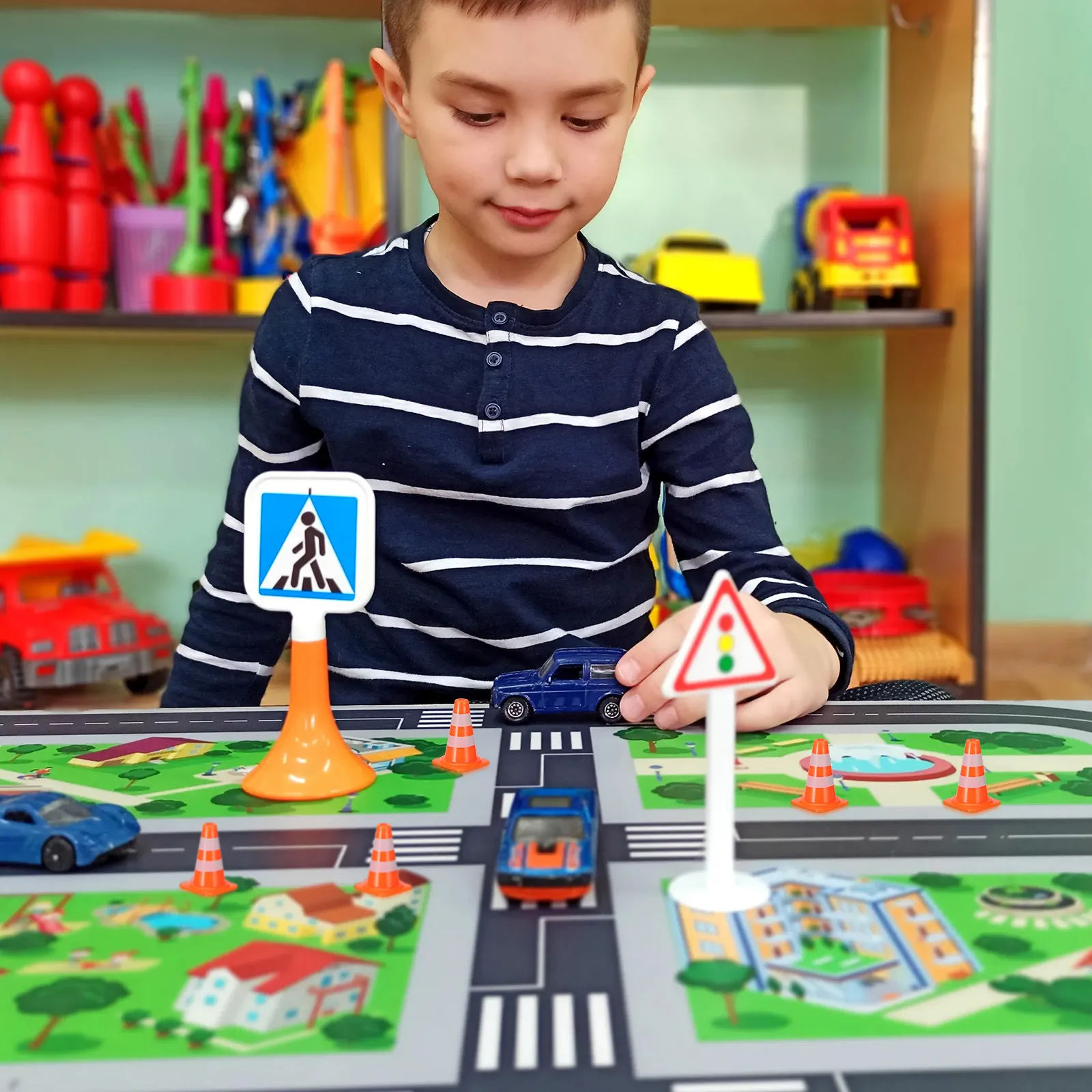 

Construction Toy Set with Mini Traffic Signs Simulation Road Cones Model Traffic Accessories for Kids Play Scene Educational Kit