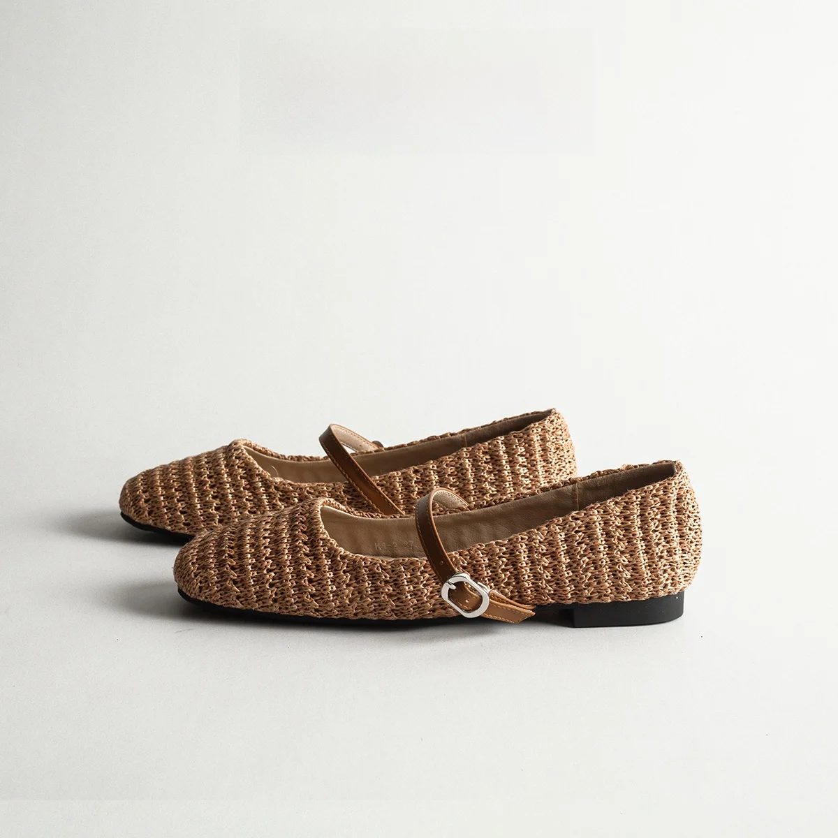 

Retro Woven Mary Jane Flat Shoes Women's Versatile Hollow out Breathable Beautiful Personality Match Skirt Slip-On Single Shoes