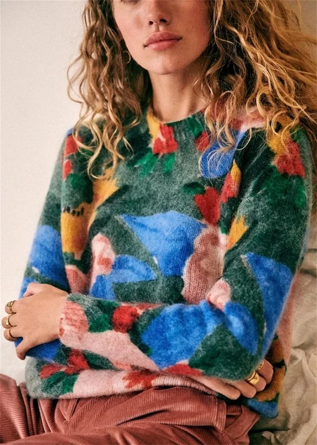 

Vintage Floral Mohair Blend Sweater for Women, Round Neck Long Sleeve Knit Top in Oil Painting Print Fall Winter