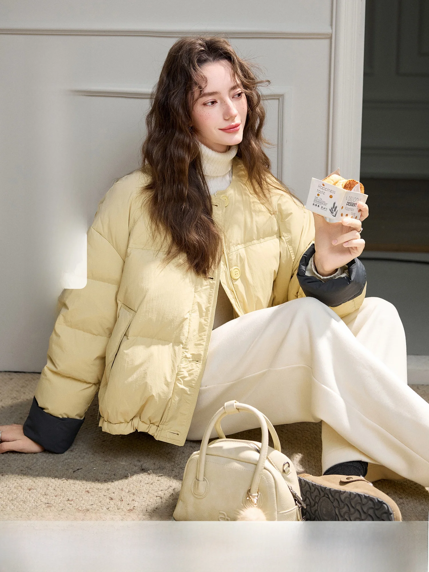 

Теплая пуховая куртка-пуховик с высоким содержанием пуха, нейлоновая, повседневная, для города, с круглым вырезом, с длинными рукавами