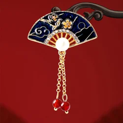 Chinese Style Women's Brooch Retro Chinese Style Fan Brooch Temperament Elegant Palace Corsage Clothing Accessories