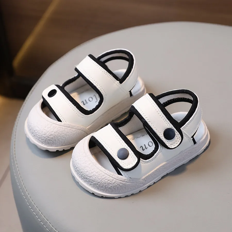 1 pair of boys' summer sandals  toe protection casual shoes anti slip and anti kick, boys' shoes, walking shoes, children's be