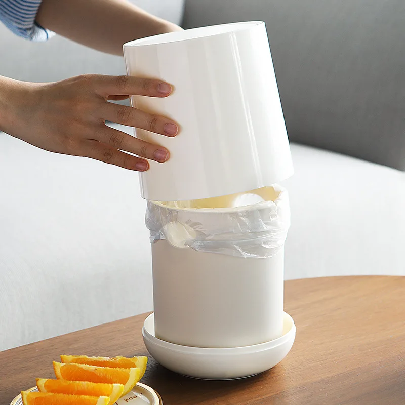 Small Round Plastic Trash Can Wastebasket Garbage Container Bin with Swing Top Lid Garbage Bucket for Bathrooms Kitchens FU