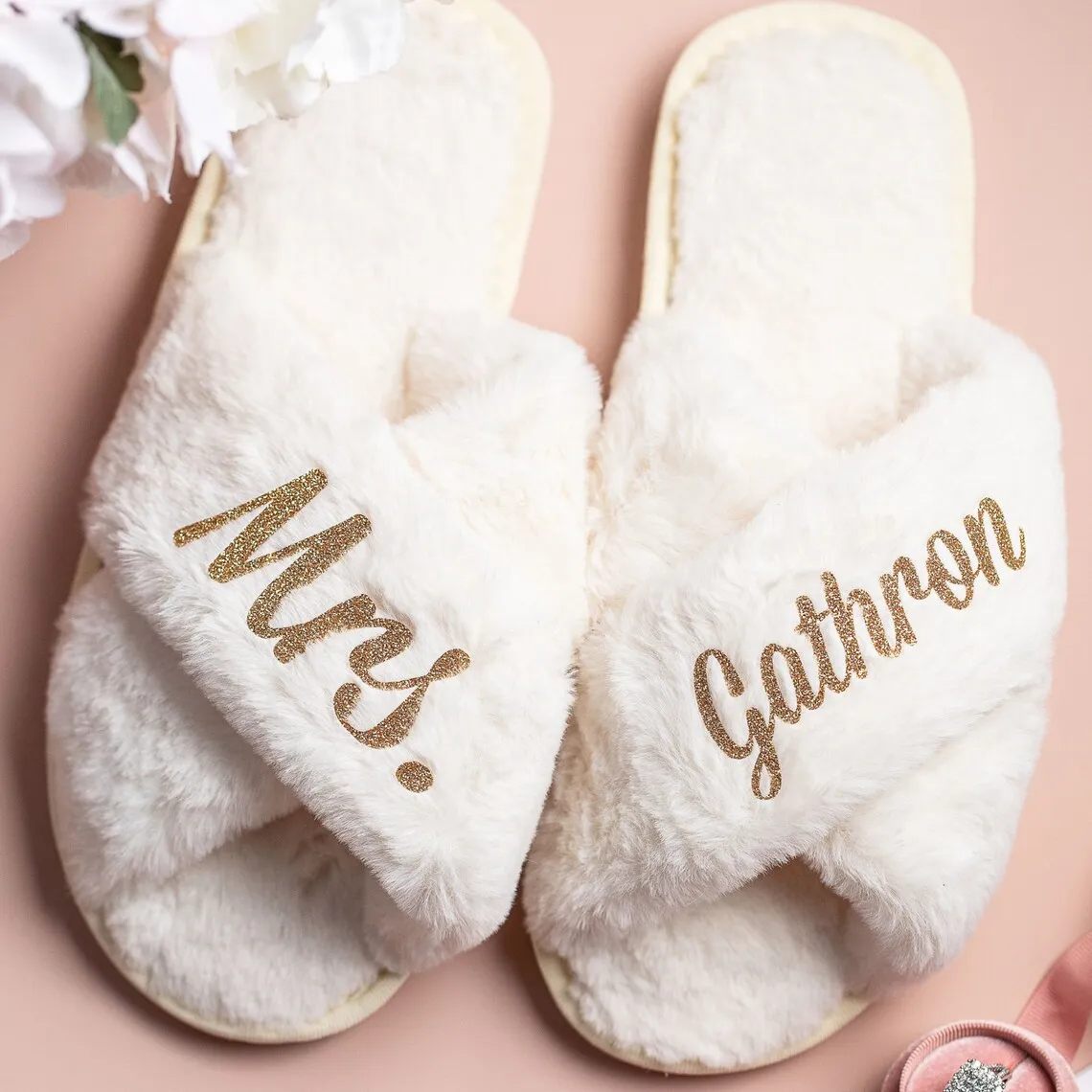 Personalized Fluffy Slippers with Faux Fur, Bridal Slippers, Custom, Bridesmaid Gifts, Shower, Wedding, Bachelorette Party, Warm