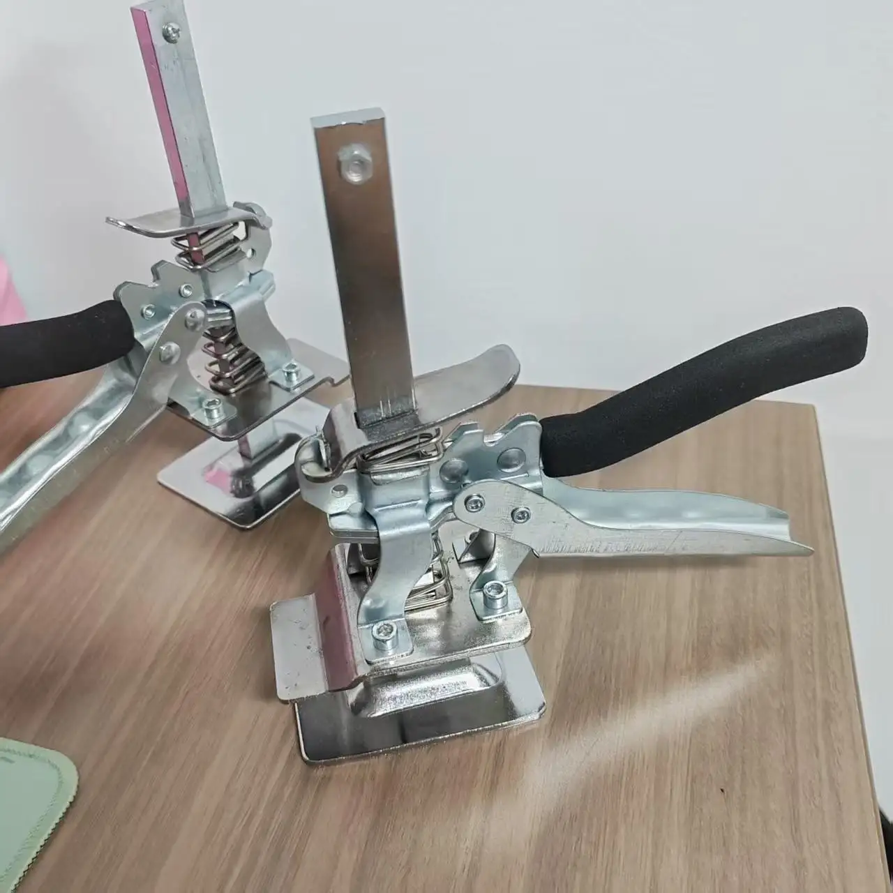 Labor‑saving Tile Height Adjuster Jack Elevator Door Panel, Cabinet Furniture Heavy‑Duty Installation Auxiliary Hand Lifter Tool