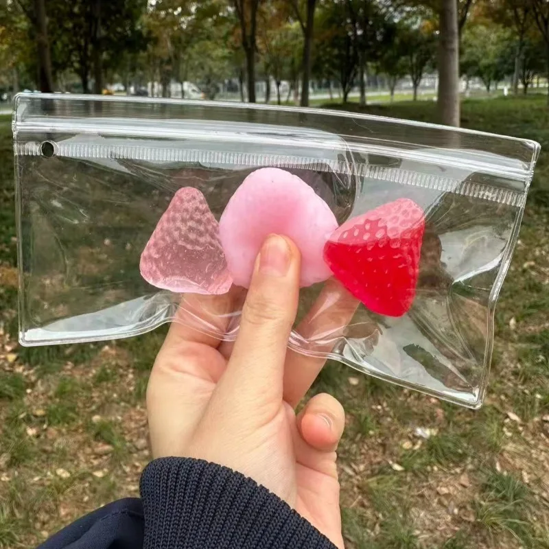 Squishy Aardbei Fidget Speelgoed Super Zacht Transparant Fruit Knijpspeeltje Slow Rise Zintuiglijk Anti-stress Speelgoed voor Volwassen Kerstcadeau