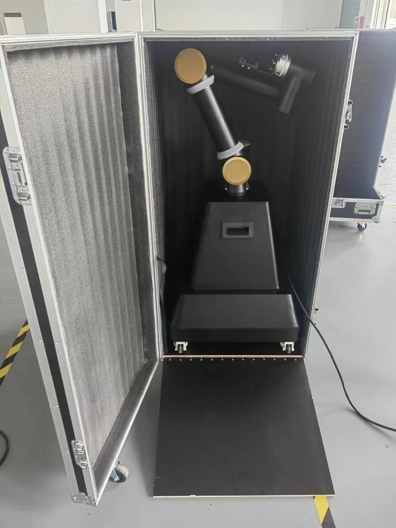 Mibot Automated Magic photobooth machine Glambot Robotic Arm Camera Photo Booth robot