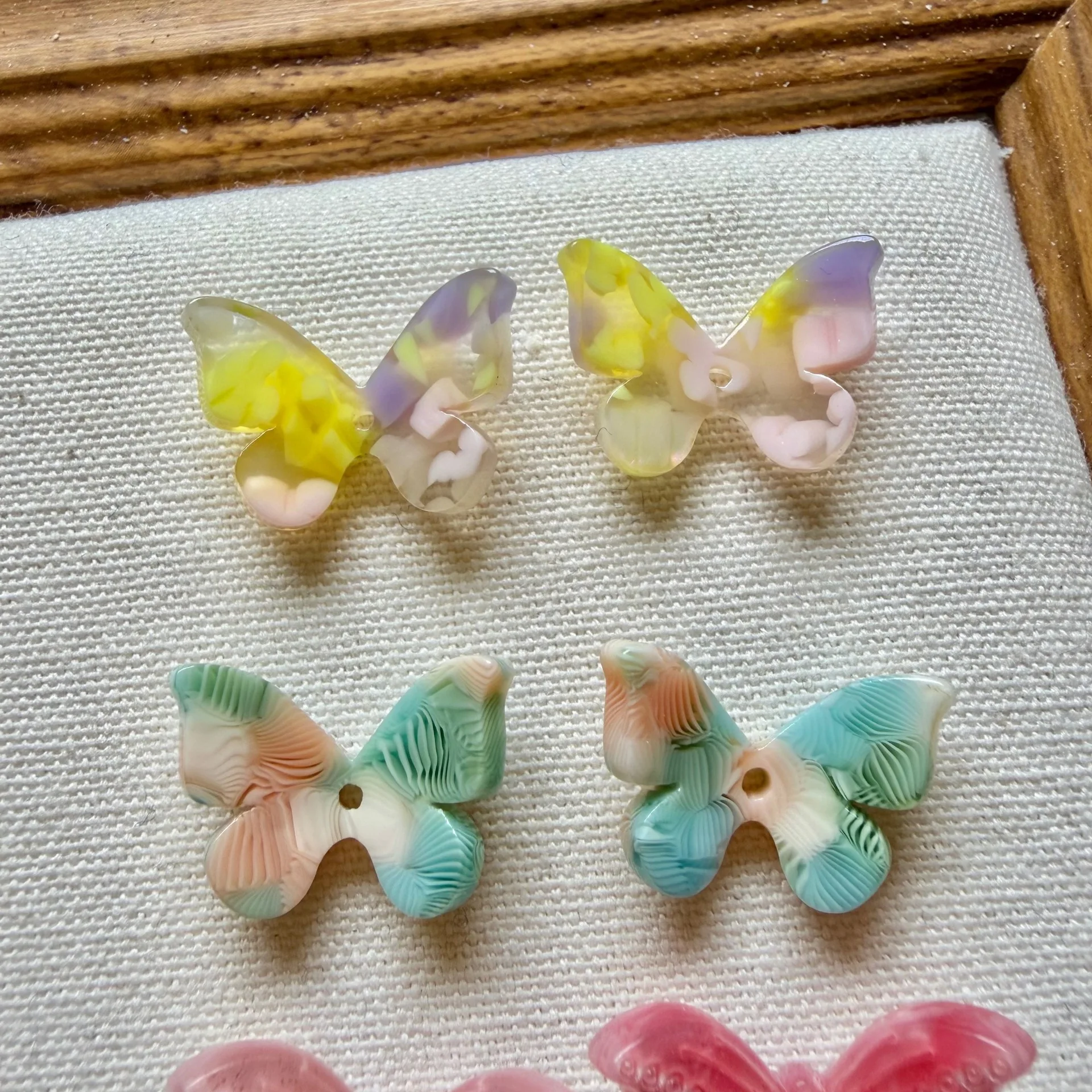 20pcs Butterfly Acrylic Patch Flat Back Resin Cabochons Diy Phone Shoes Case Hair Clips Accessories Jewelry Findings Decorations