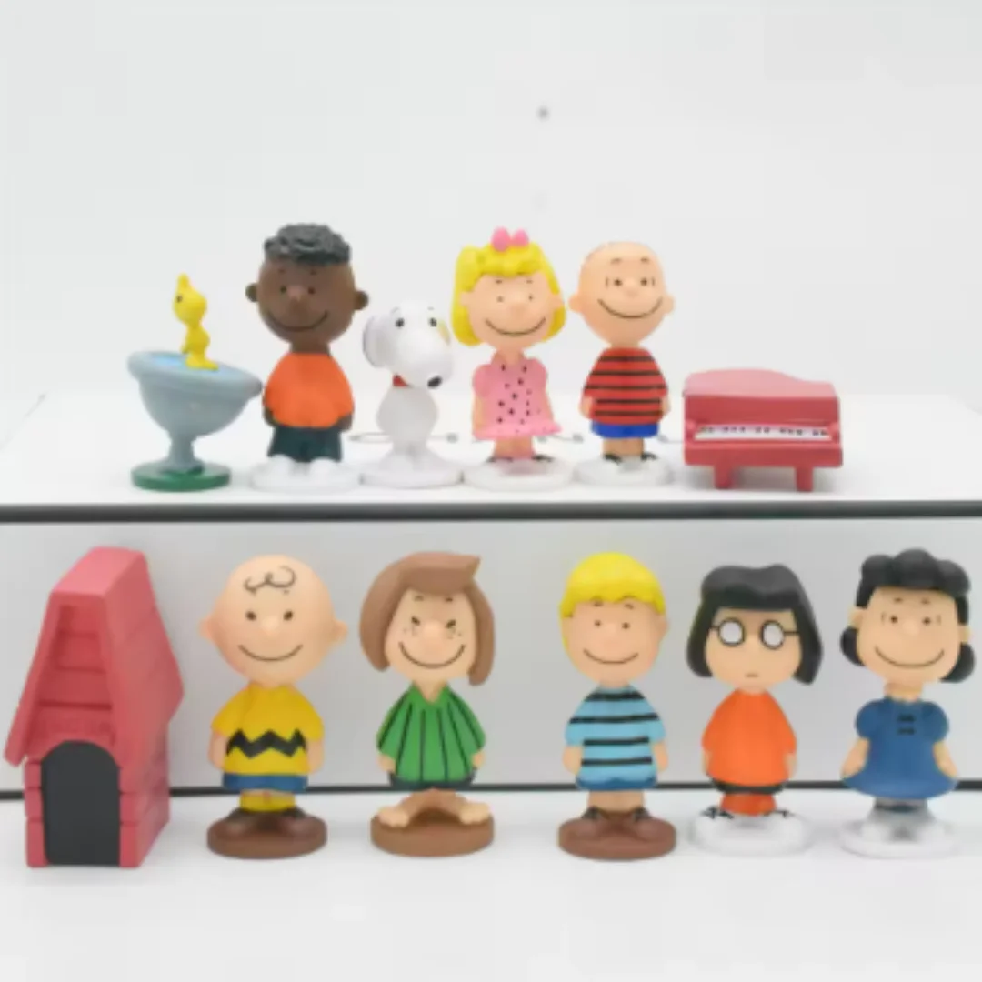 

12Pcs/set Peanuts Cute Snoopy Ornament Full Set of Cartoon Doll Decoration Hand-Made Kawaii Anime Pvc Toys for Kid Birthday Gif