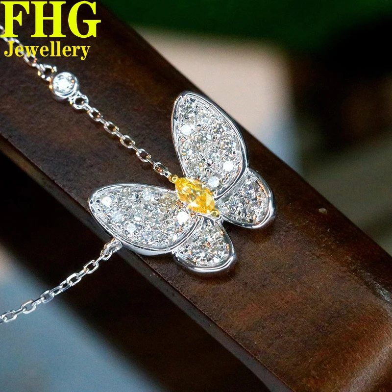 

18k Au750 Gold Natural yellow and white diamond 0.48Cara butterfly Necklace Wedding Party Engagement Anniversary Fashion Eleganc