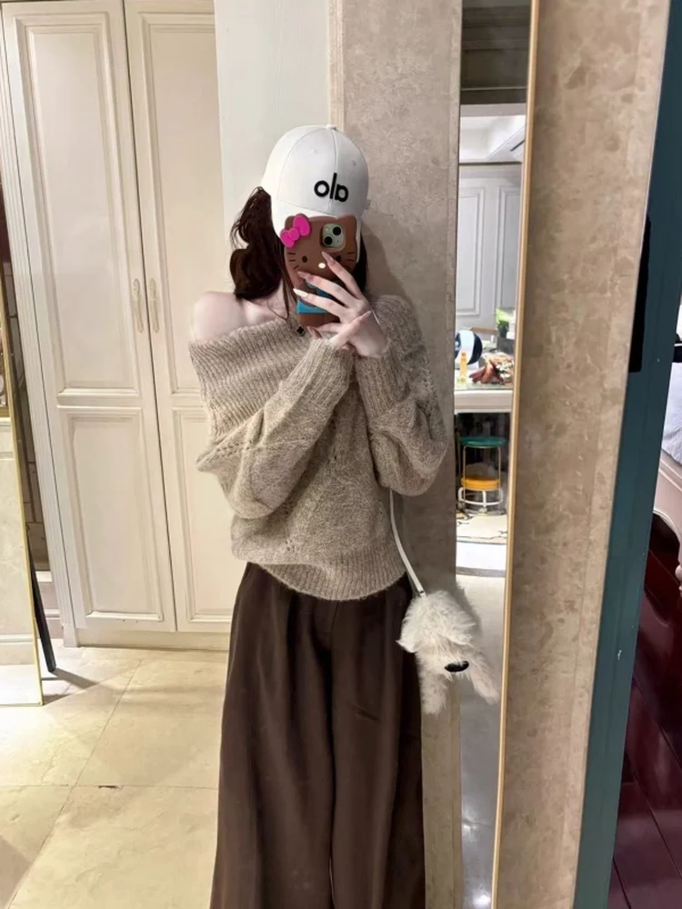 Solto ajuste cor café um ombro camisola de malha feminina sle coreano solto sentimento outono inverno casual oco para fora design