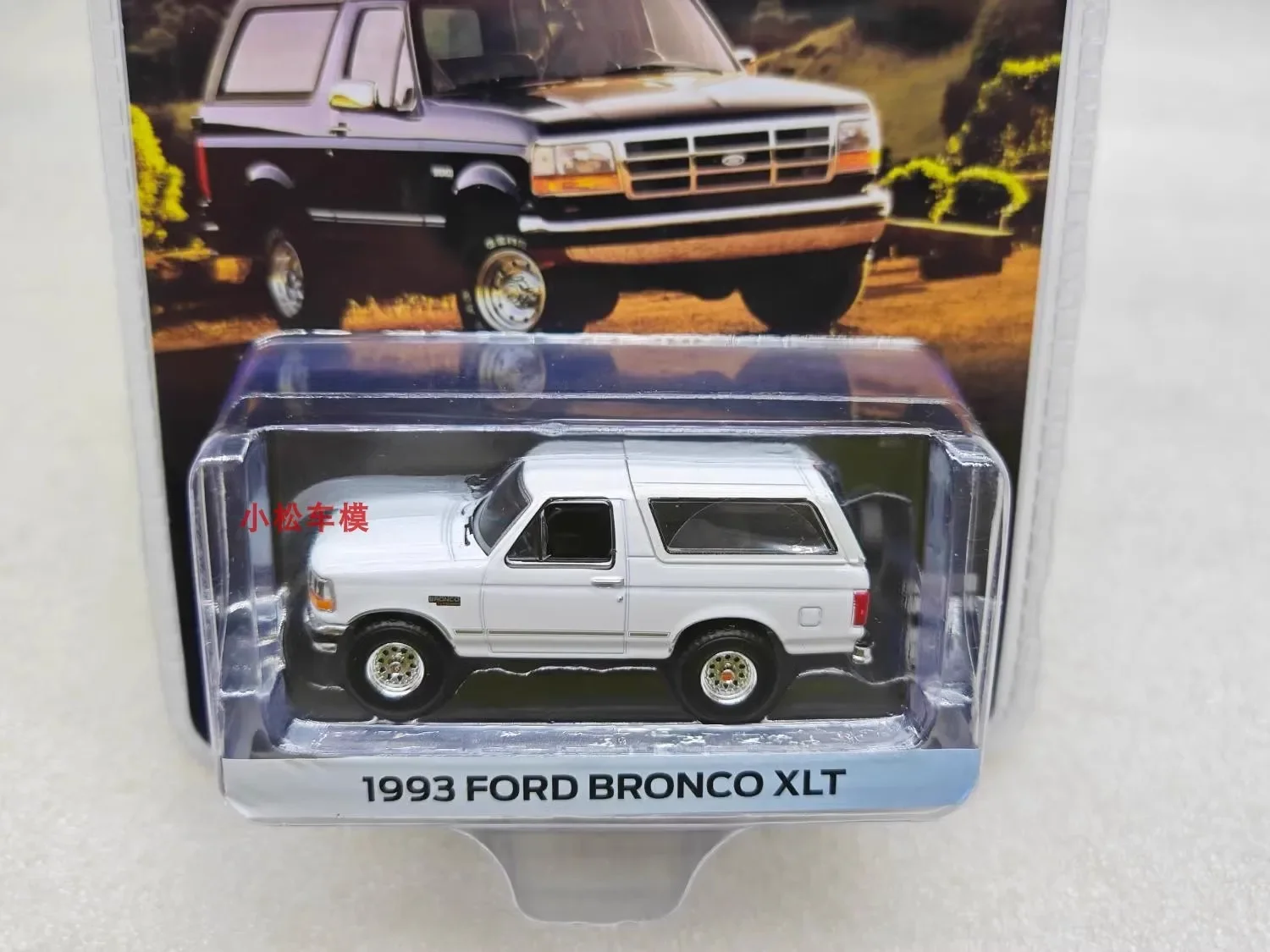 1:64 1993 Ford Bronco XLT Diecast Metal Alloy Model Car Toys For Gift Collection W1189