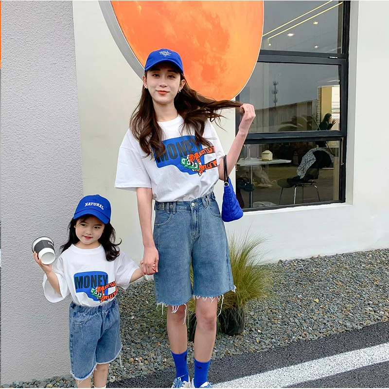 

Mother and Daughter Matching Outfits Summer Shorts Set Parent-Child Casual Frayed Jeans Mid-Length ShortsH22X41