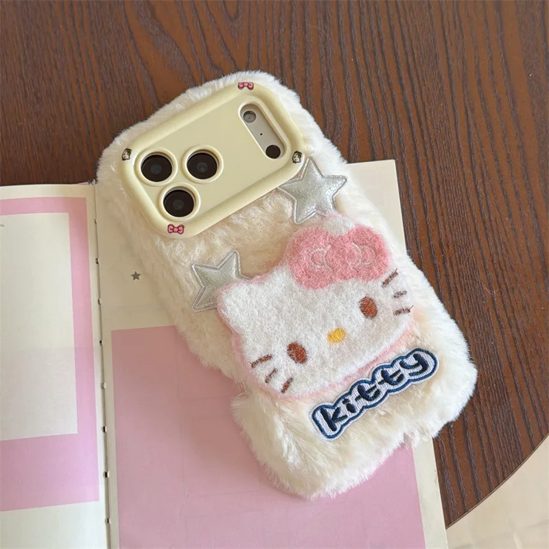 Custodia per telefono con supporto per fotocamera soffice in pelliccia 3D Hello Kitty carina per iPhone Air 11 13 14 12 15 16 17 Pro Max Custodia antiurto per braccialetto