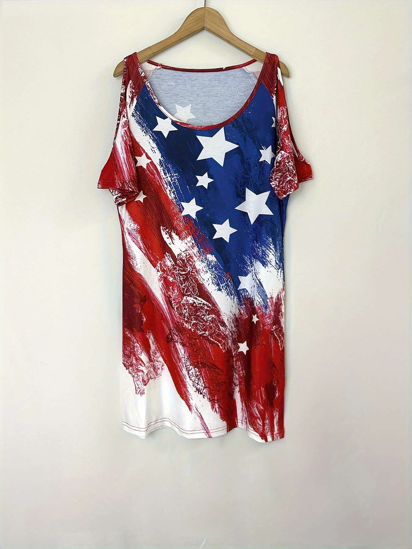 فستان نسائي على الطراز الغربي مكشوف الكتفين بأكمام قصيرة فستان مطبوع على الطراز القديم للنساء