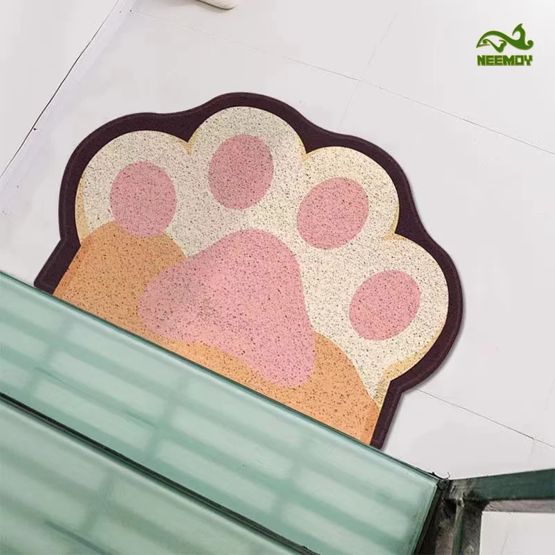 Creative Cute Bear Mat Claw Silk Circle PVC Entry Floor Mat for Home Entrances Cutable Anti Slip Entry Floor Mat Household Items