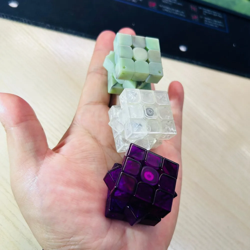 【Personal Collection】GAN330 Mini 3x3 Cube Magico GAN330 Test Version Ancient Jade Purple Transparency