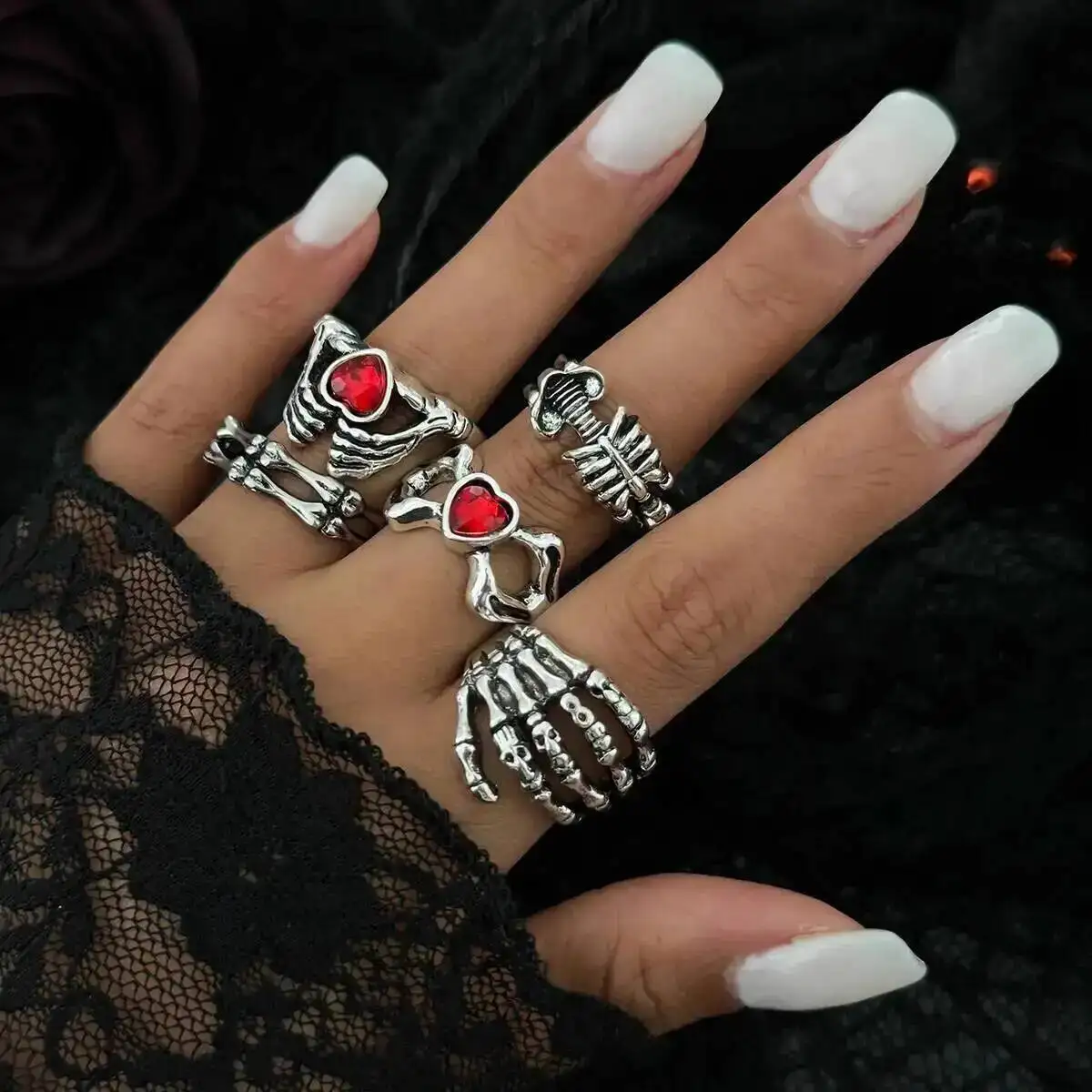 KunJoe New Gothic Red Heart Skull Devil's Claw Open Rings Set for Women Retro Horror Halloween Ring Jewelry Accessories 2026 New