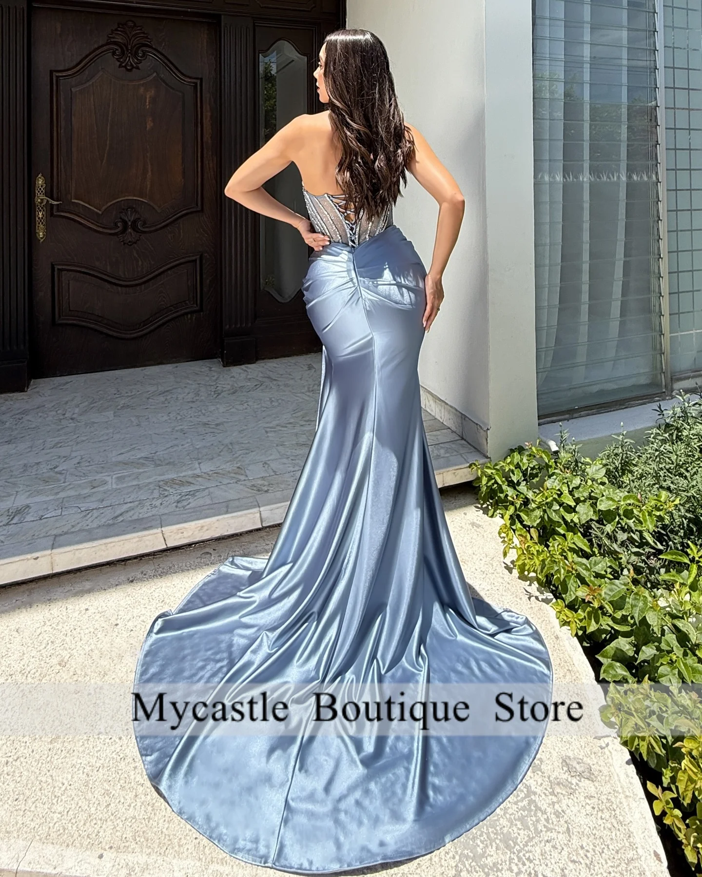 فساتين سهرة زرقاء فاخرة جديدة مطرزة بالخرز 2025 فتحة عالية حورية البحر طيات فساتين لحضور الحفلات الموسيقية لامعة مناسبة رسمية فستان مخصص