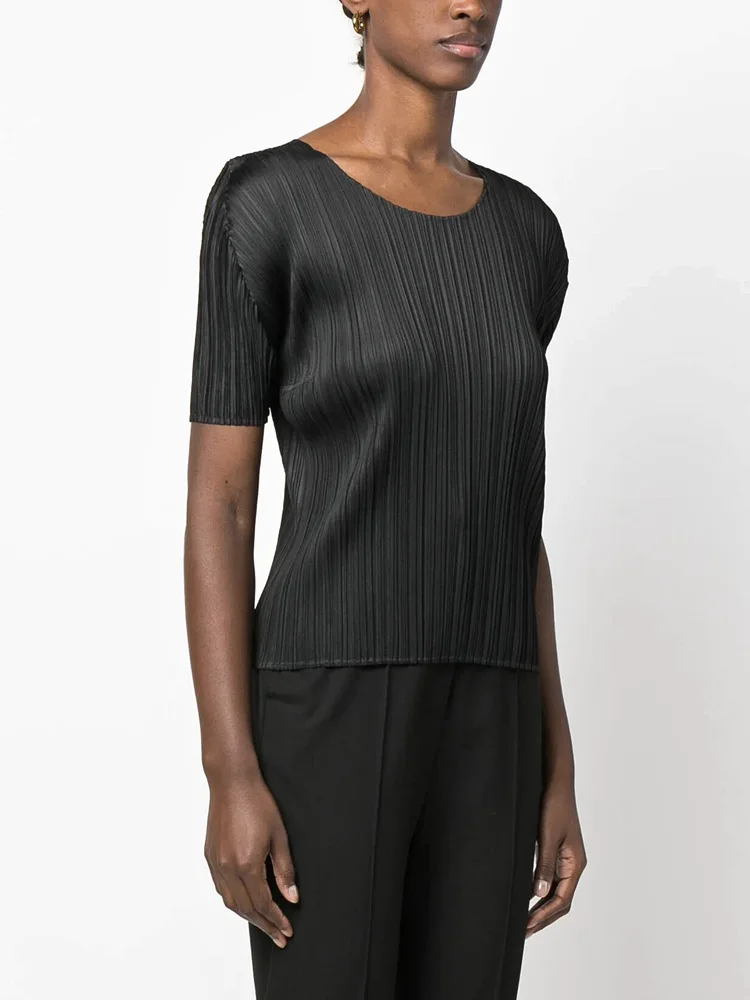 

ISSEY T-Shirt Japan Miyake Women's Basic Style Pleated Round Neck Solid Color Slim-Fit Short Sleeve T-Shirt