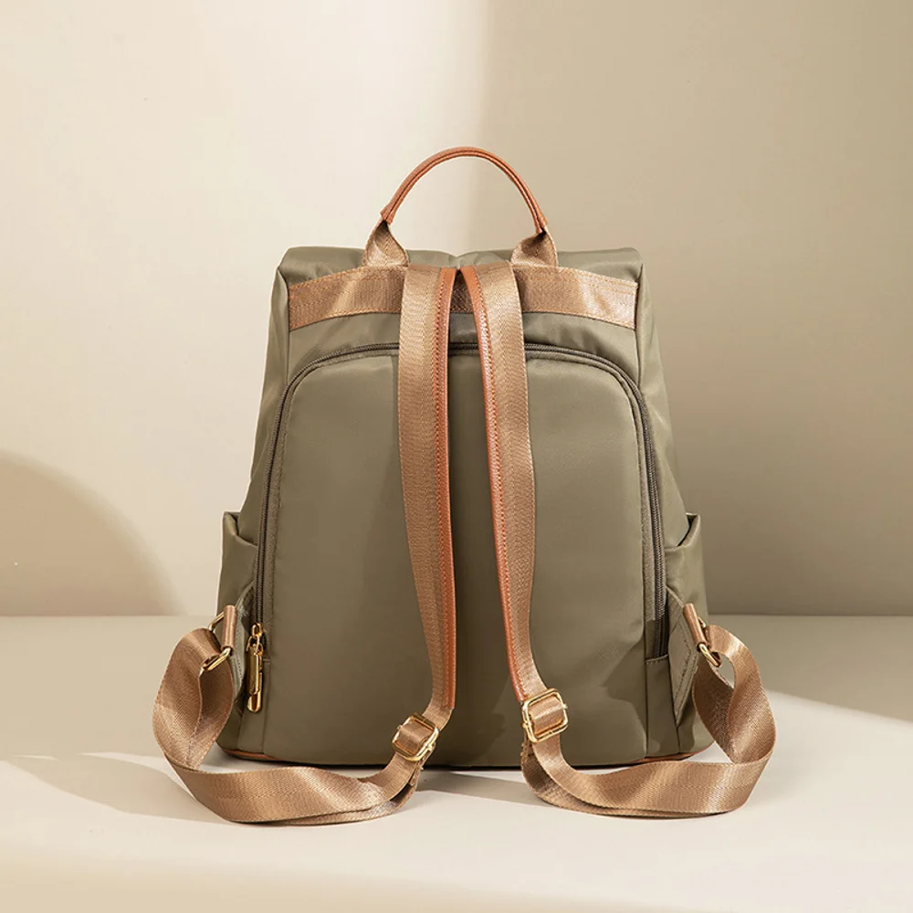 Zaino leggero premium da donna, nuovo zaino da viaggio da donna casual in tessuto Oxford di grande capacità alla moda del 2025