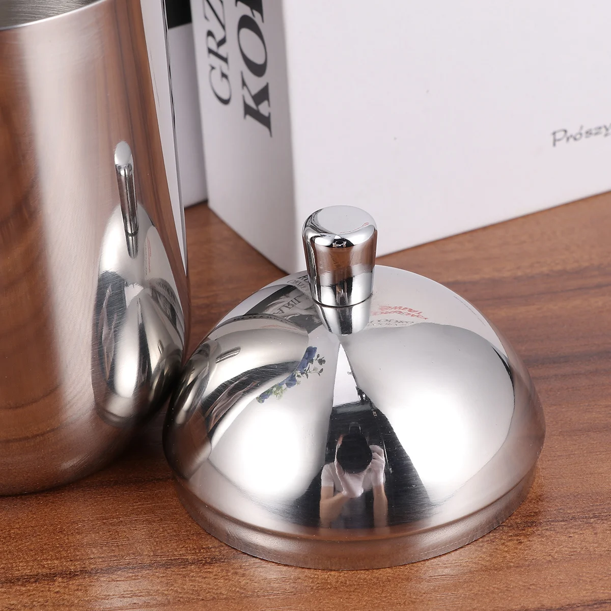 

Stainless Steel Cotton Swab Box with Lid Simple Stylish Storage Box Desktop Container for Cotton Pads Cosmetics Tea Storage