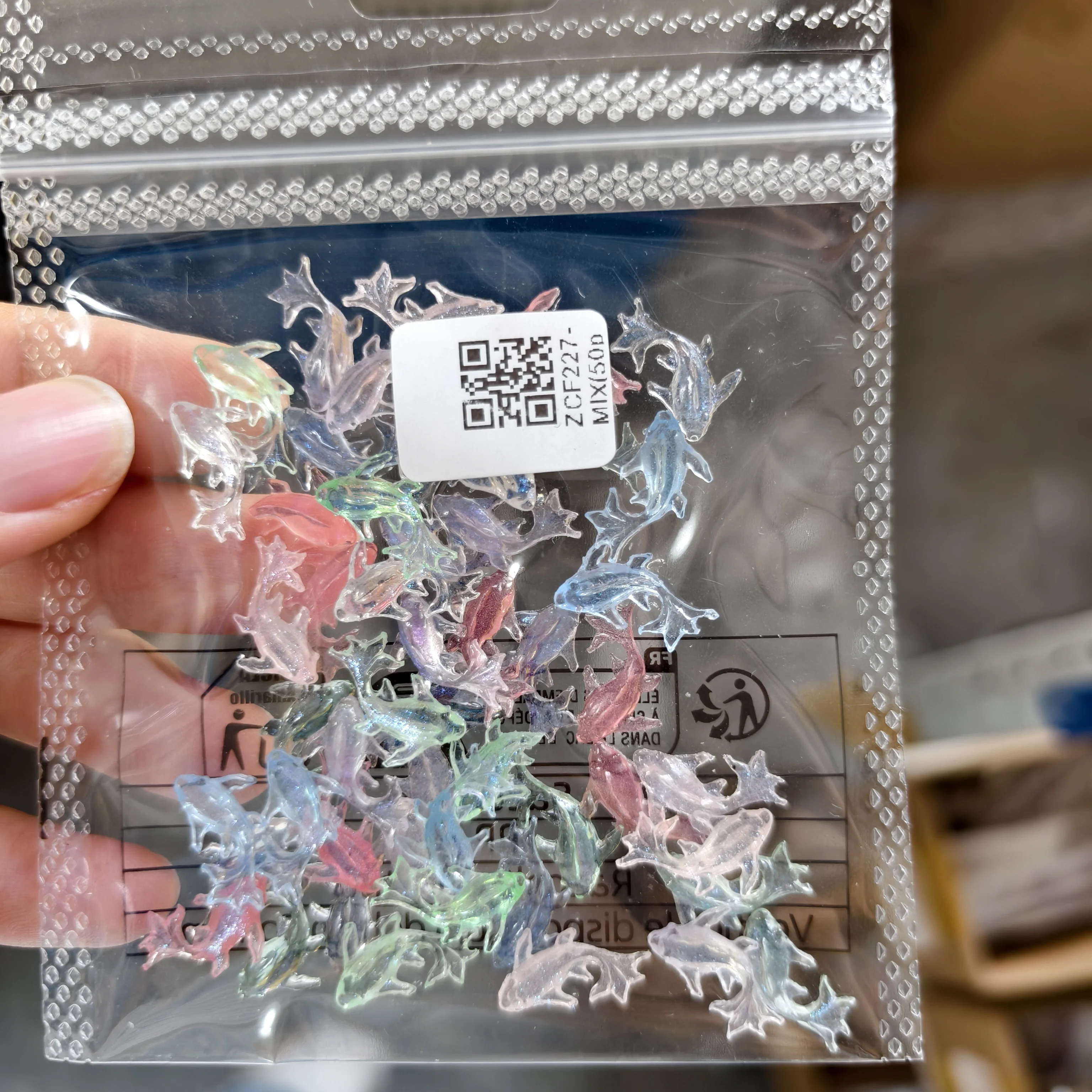 50Pcs 3D Aurora Transparent Little Fish Nail Charms Mixed Goldfish Nails Decoration Shiny Resin Koi DIY Summer Manicure Supplies