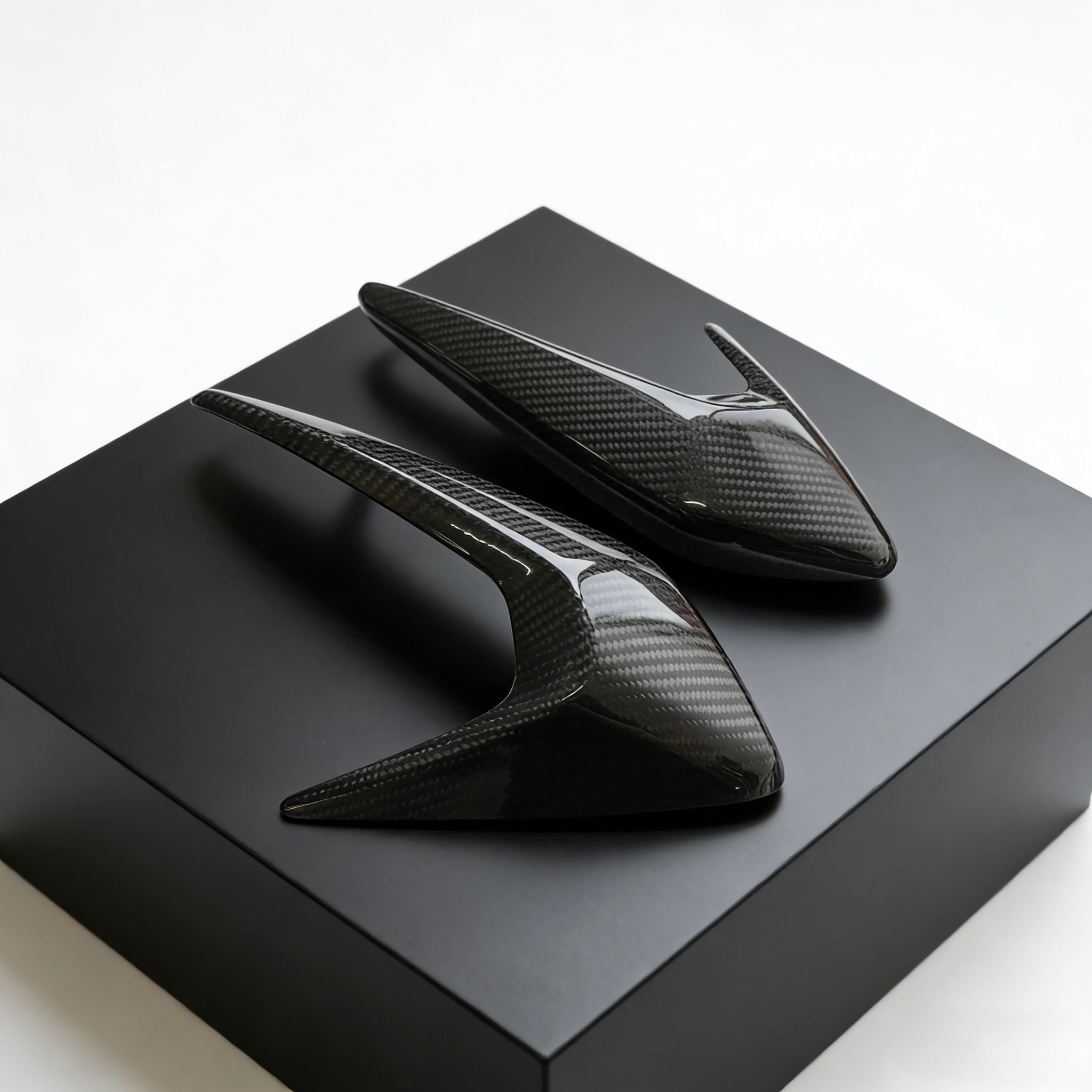 

Motorcycle Carbon Fibre Side Fairing Protection Cover for Triumph Street Triple 765 2021-2022