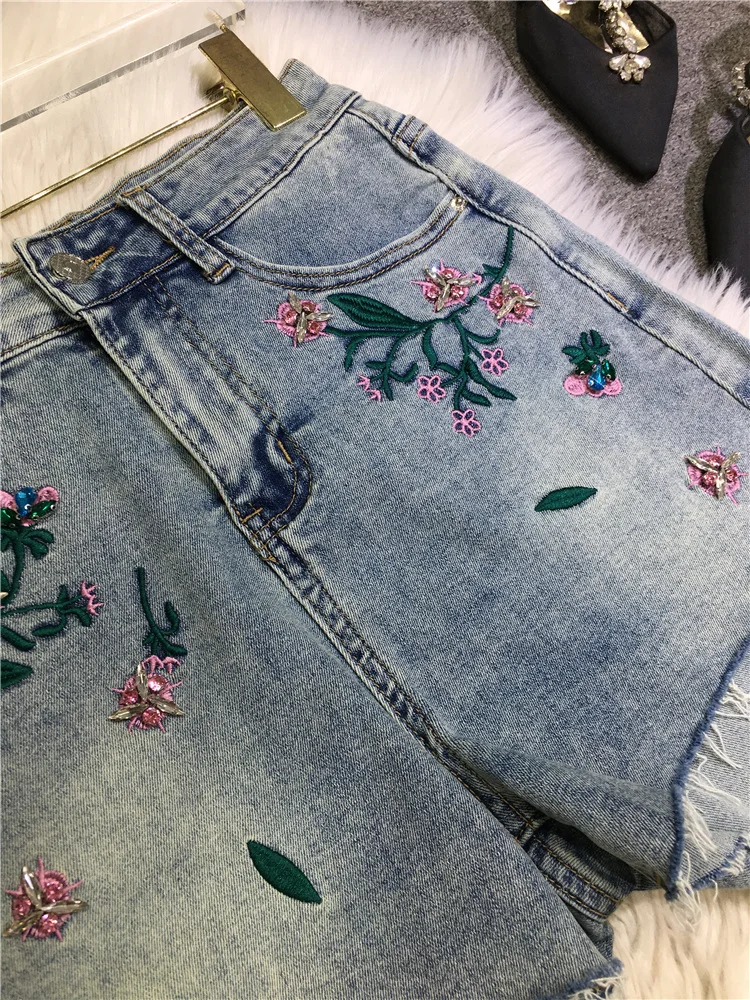 High Quality Embroidery Beading Summer Women Hot Shorts Handwork All-match Light Blue Stretch Wide Leg Jeans A-line Denim Shorts