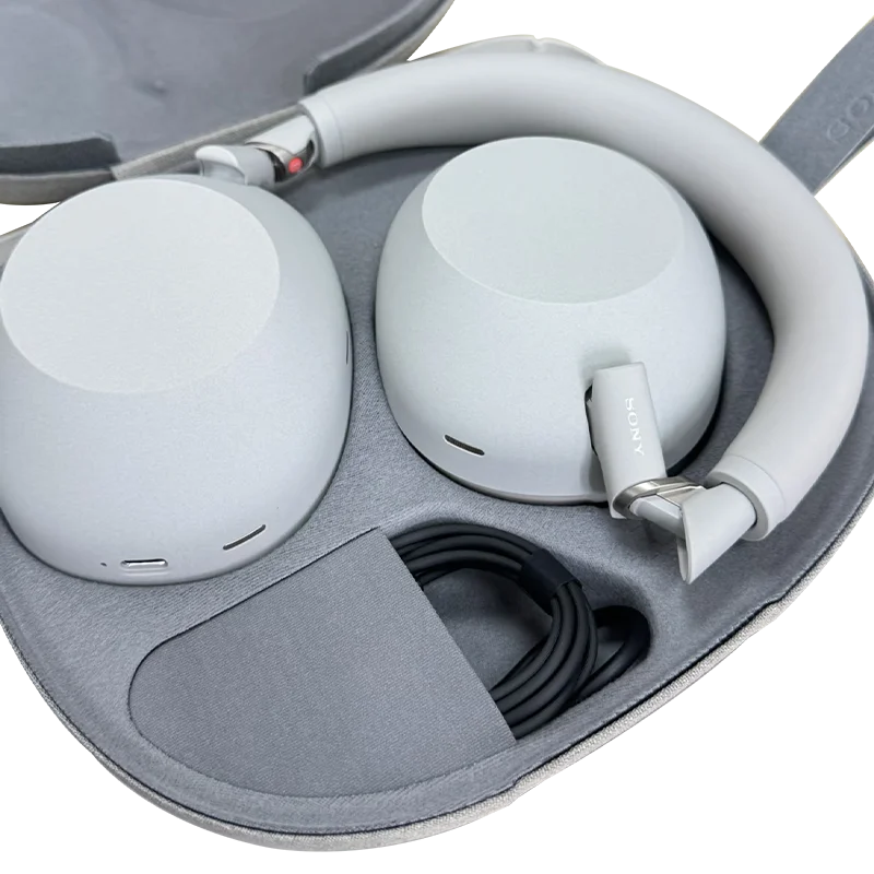 Auriculares inalámbricos Bluetooth con cancelación de ruido Sony WH-1000XM6, sonido de alta resolución característico, comodidad máxima, diseño plegable, estuche resistente, batería de 30 horas, iOS y Android – Negro 4