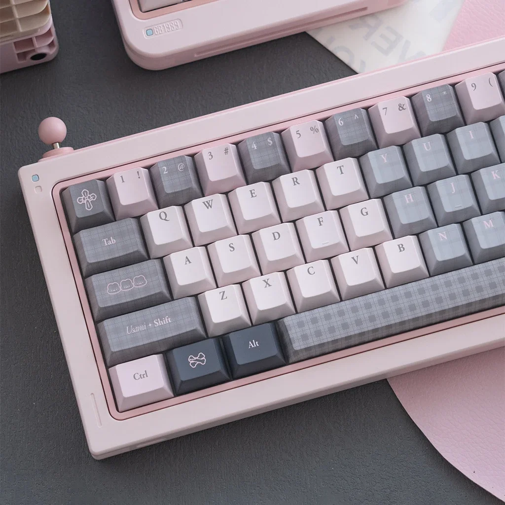

Rabbit sauce PBT hot sublimation keycap cute simple gray powder contrasting color keyboard cap new original height