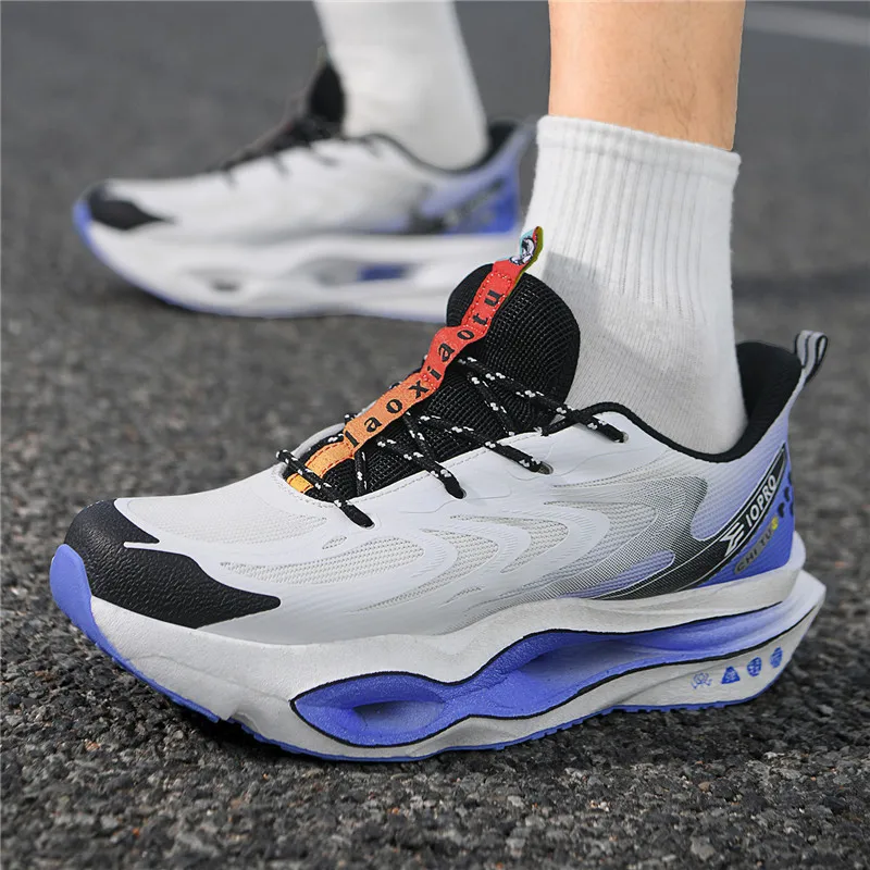 Herren-Laufschuhe mit durchbrochener Sohle, atmungsaktive Sportschuhe aus Mesh für den Sommer, hochelastische, stoßdämpfende Herrenschuhe mit dicker Sohle, die die Körpergröße erhöhen, leichte, rutschfeste und abriebfeste Herren-Laufschuhe für Outdoor-Aktivitäten, Fitness und den täglichen Gebrauch. – Detail 6