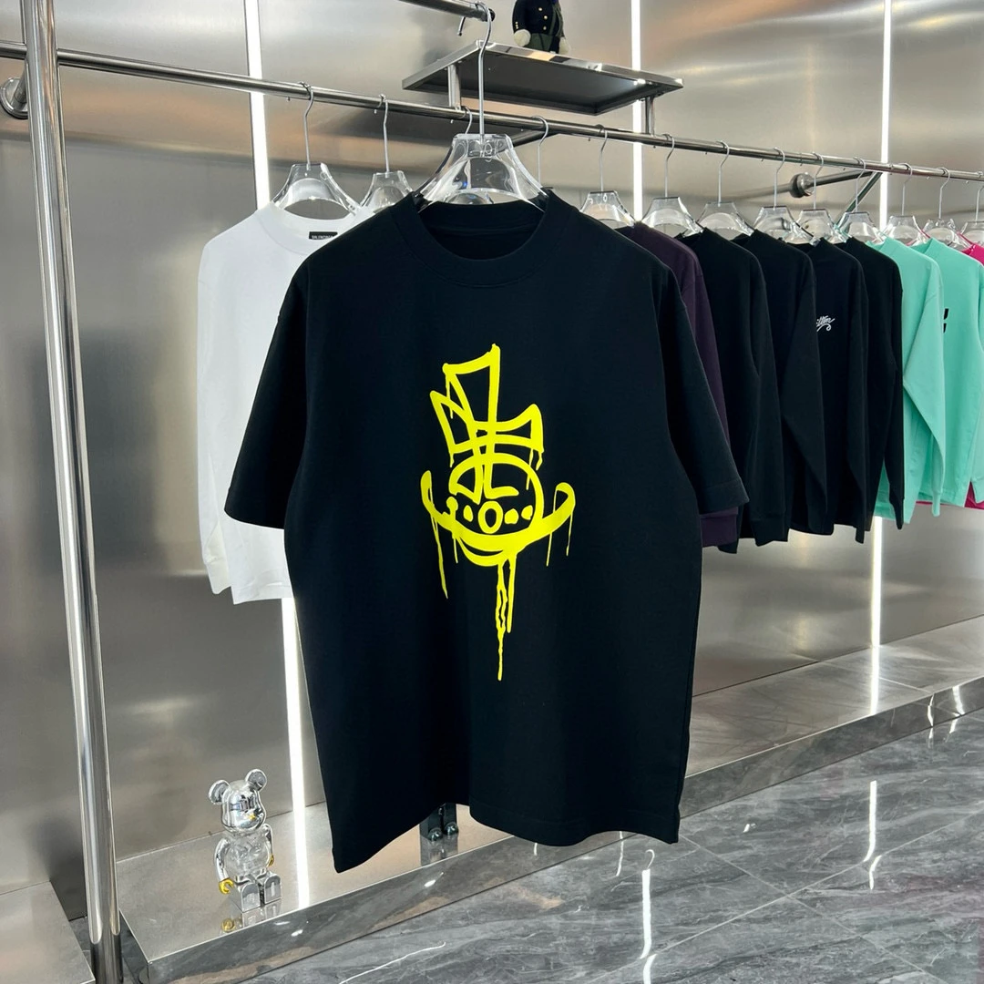 25 عاما من الاتجاه العلامة التجارية الموضة الراقية شعار زحل مطبوعة بسيطة مستديرة الرقبة الرجال والنساء تي شيرت قصيرة الأكمام