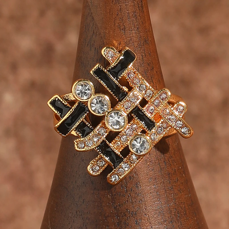 خمر أسود أبيض الصليب الدائري امرأة متماسكة الذهب اللون حجر الراين اكسسوارات اتجاهات المجوهرات الفاخرة 2025 زفاف عالي الجودة #3