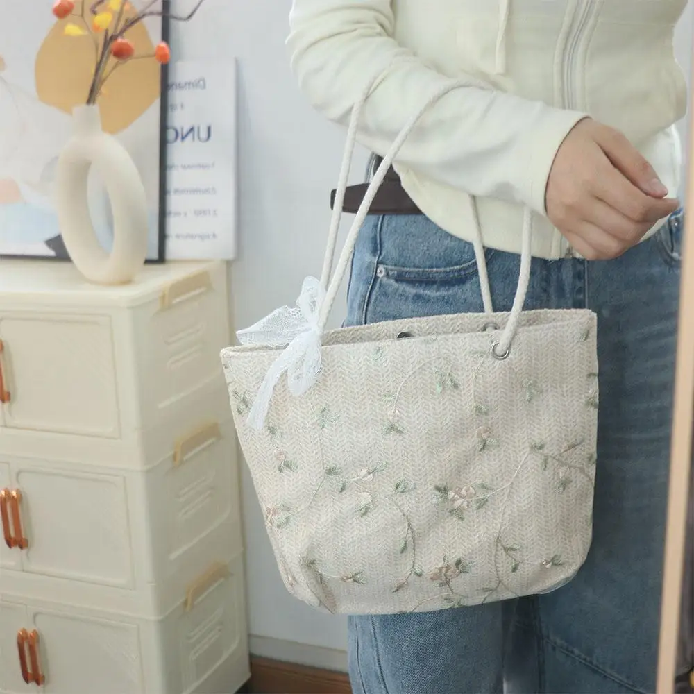 

Fashion Summer Lace Straw Bag Travel Large Capacity Straw Shoulder Bag Vacation Beach Women's Totes Bag for Ladies