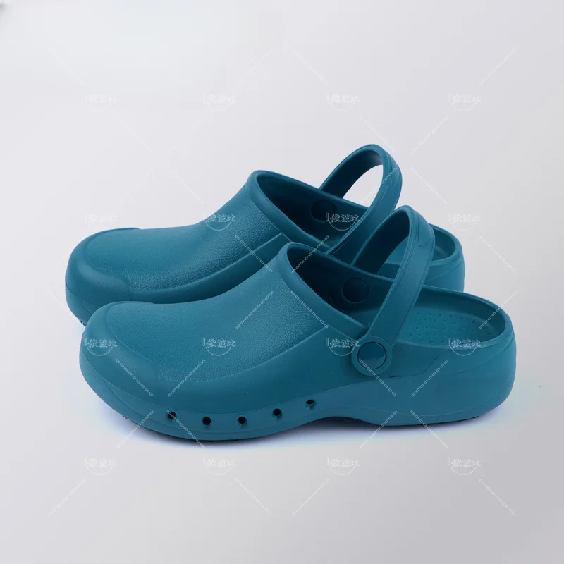 Soft Doctors Nurses Shoes EVA Anti-slip Clogs With Strap Operating Room Medical Slippers Chef Work Flat flip for Long Standing