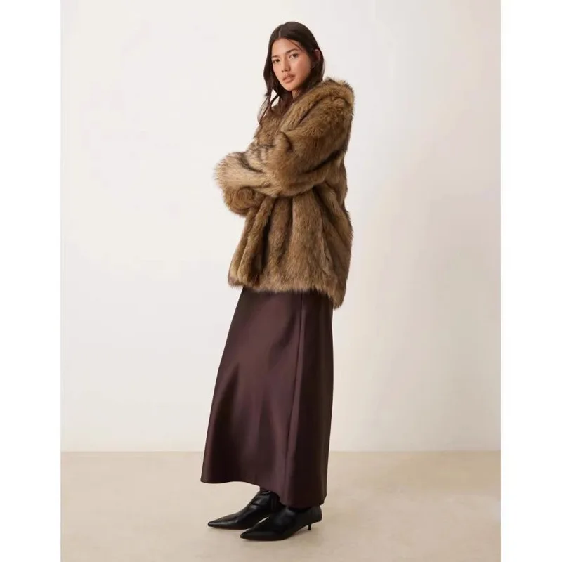 

Lapel Faux Fox Fur Jacket Thick Warm Windproof Outerwear Winter Luxury Vintage Women's Fur Coats Faux Raccoon Fur Coat