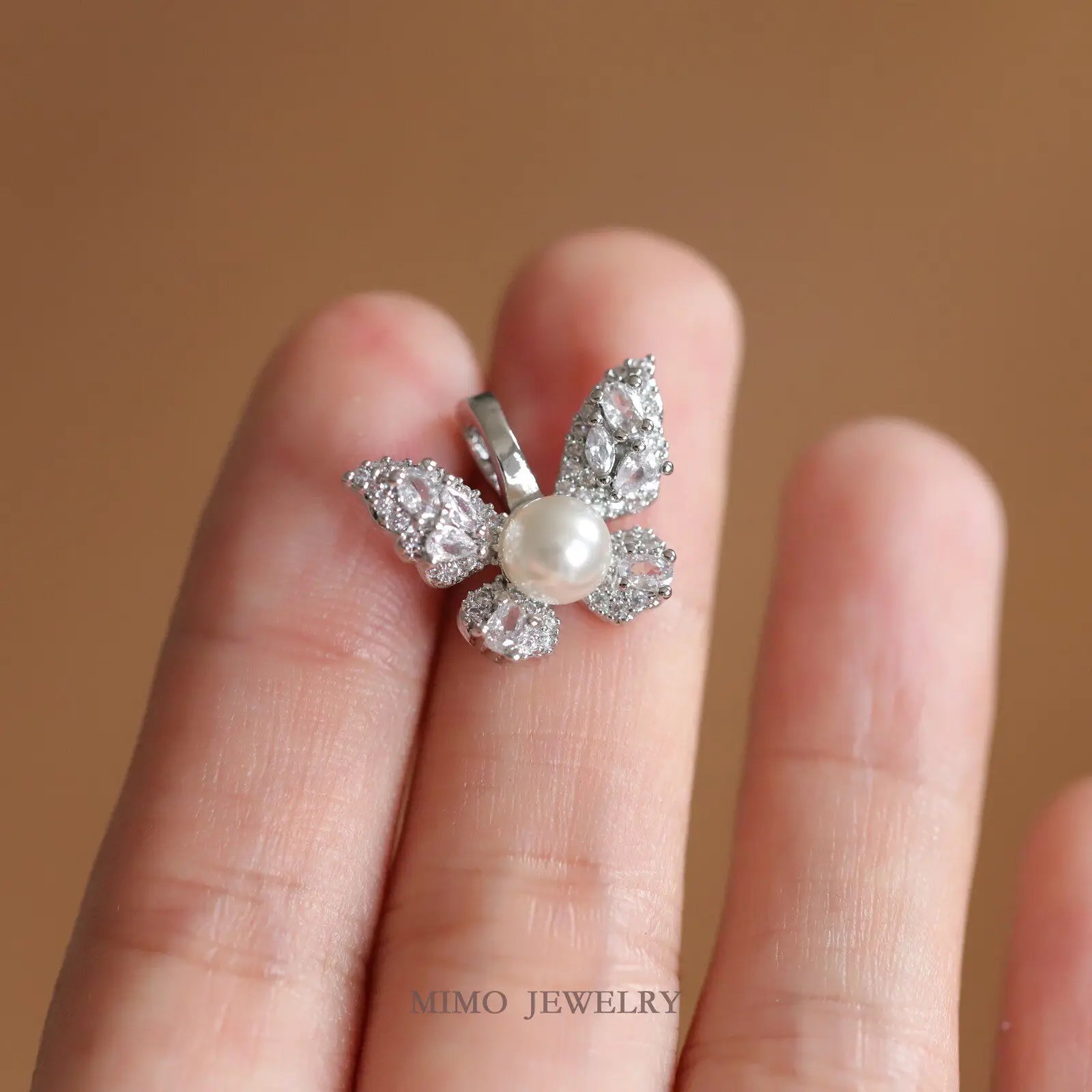 

Copper-plated Gold Zircon Gorgeous Butterfly Universal Empty Pendant Charms For Jewelry Making DIY Bracelet Accessories Findings