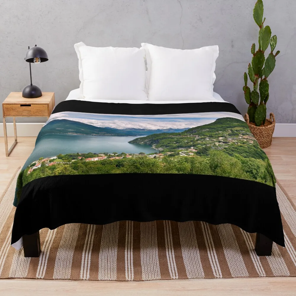 Lake Como panorama Throw Blanket christmas gifts heavy to sleep Blankets