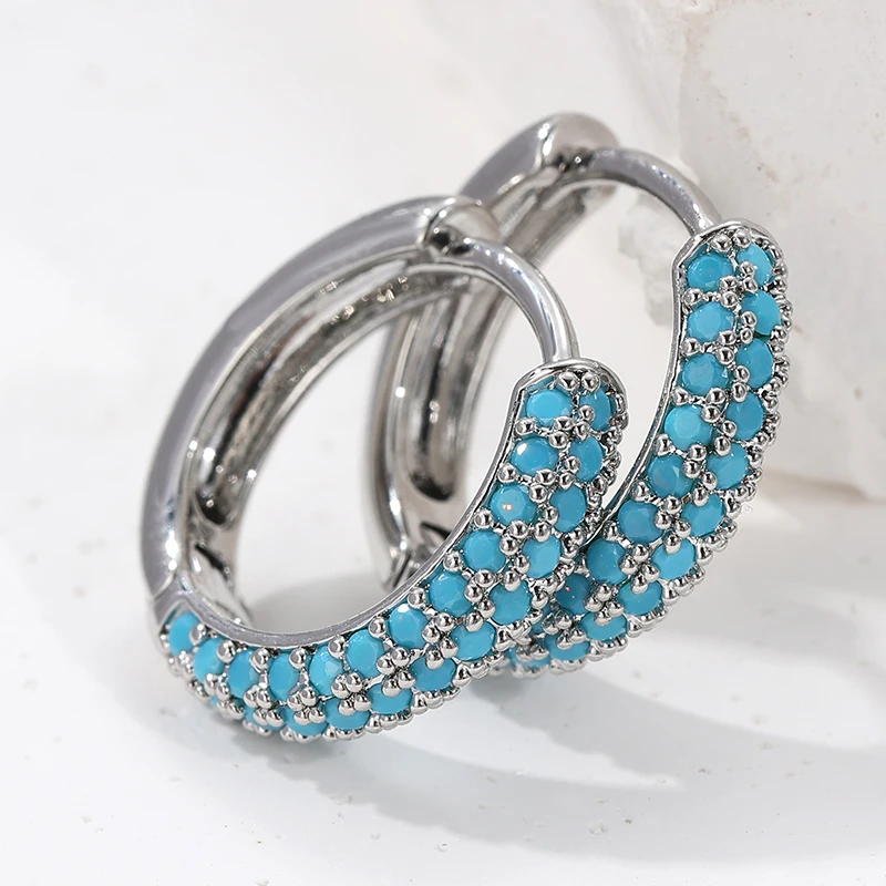 Klassischer kleiner Creolen-Ohrring mit kubischem Zirkon für Damen, modischer runder Ohrring aus silberfarbenem Metall, Schmuck für verschiedene Anlässe